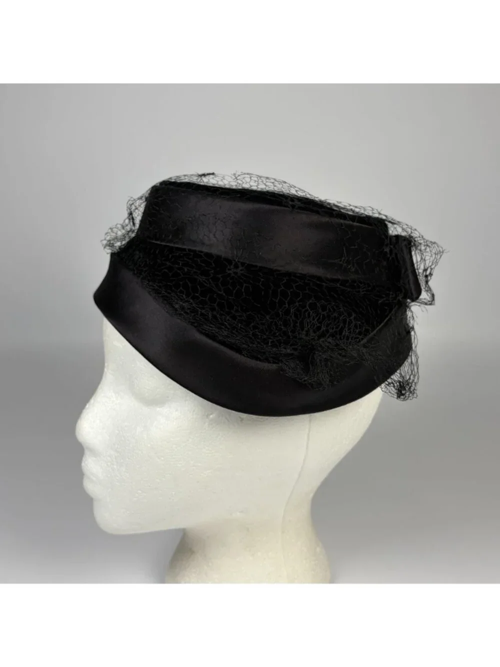 Vintage Ladies Pillbox Hat Black Satin and Velvet